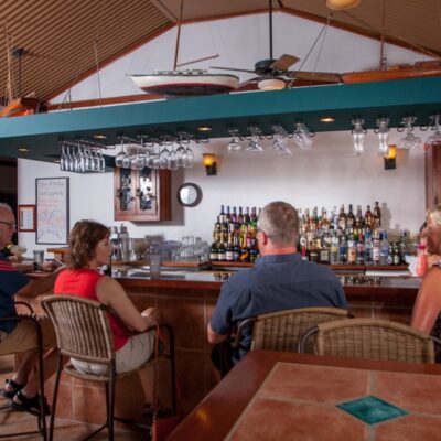 Iguana Reef Inn Bar