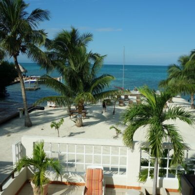 Caye Caulker King rooms poolside view